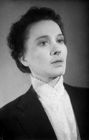 Нина Алисова
