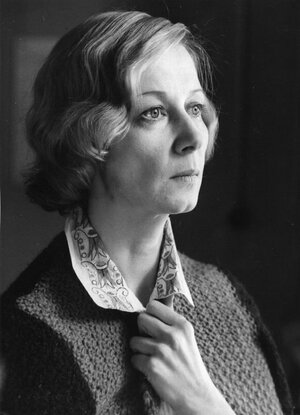 Алла Демидова