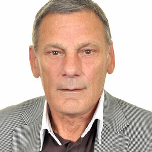 Джеффри Томас