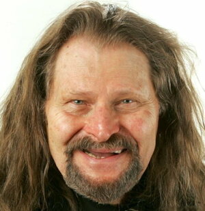 Брюс Гловер