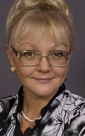 Марина Дюжева