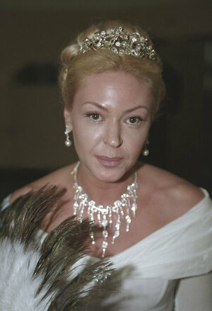 Елена Бондарчук