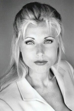 Памела Бах